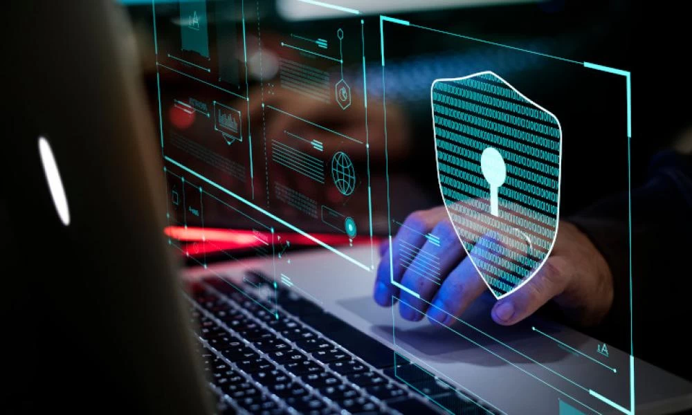 Επίθεση Ηνωμένου βασιλείου και ΗΠΑ κατά Ρωσίας για κυβερνοεκστρατεία